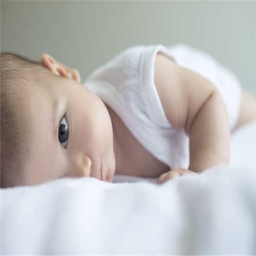 孕妇用暖宝宝要小心！使用不当可能造成胎儿畸形